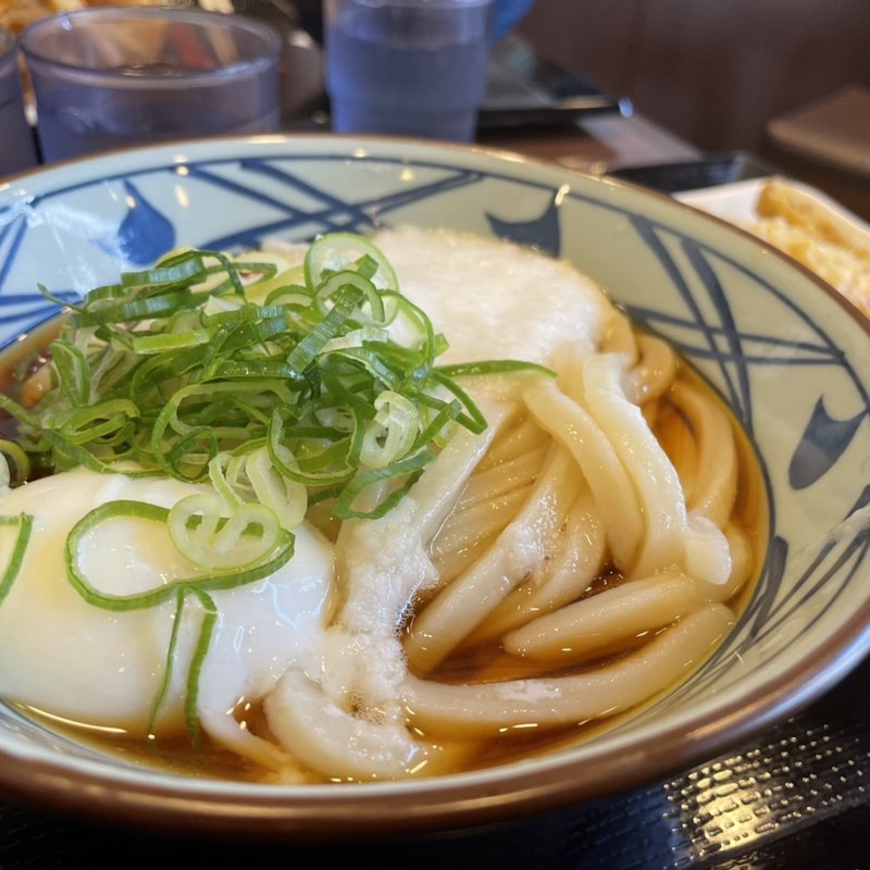 とろたま(冷)(丸亀製麺 神田小川町 )