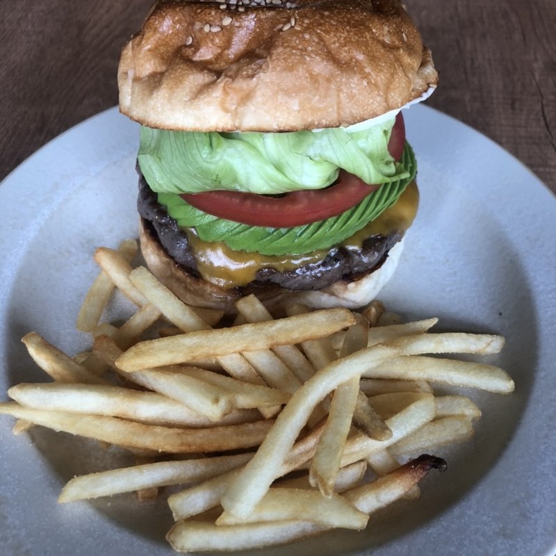 アボカドチーズバーガー(CHANgES Burger チェンジイズバーガー)