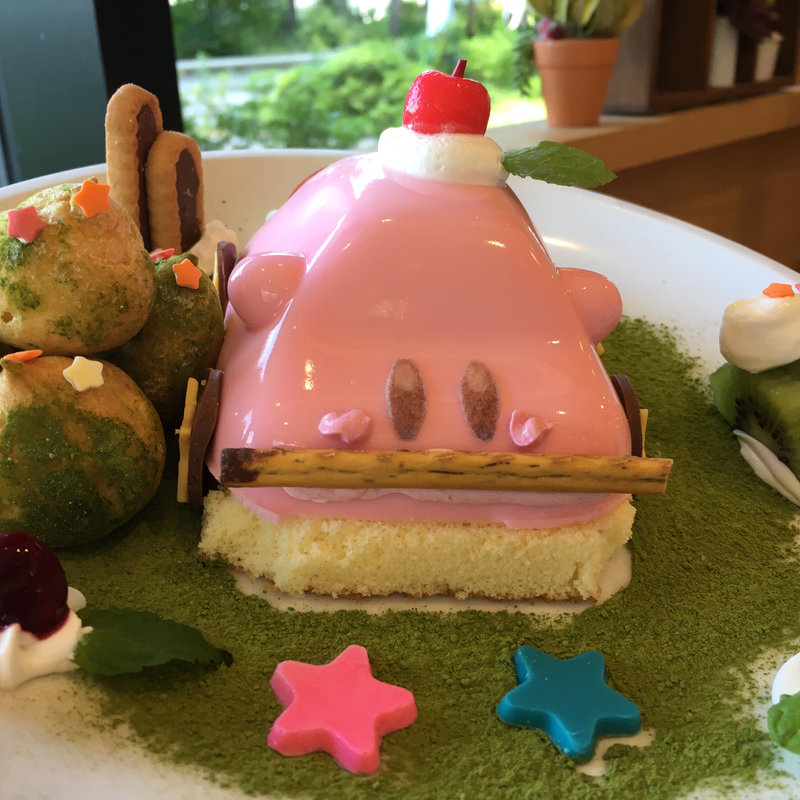 ヘンケイ！くるまほおばりケーキ(カービィカフェ TOKYO)