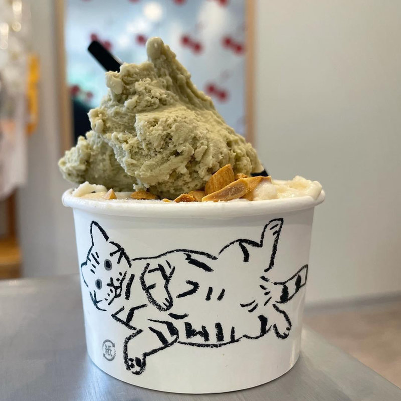 ピスタチオと焦がしバターミルク(山里のジェラテリア山猫)