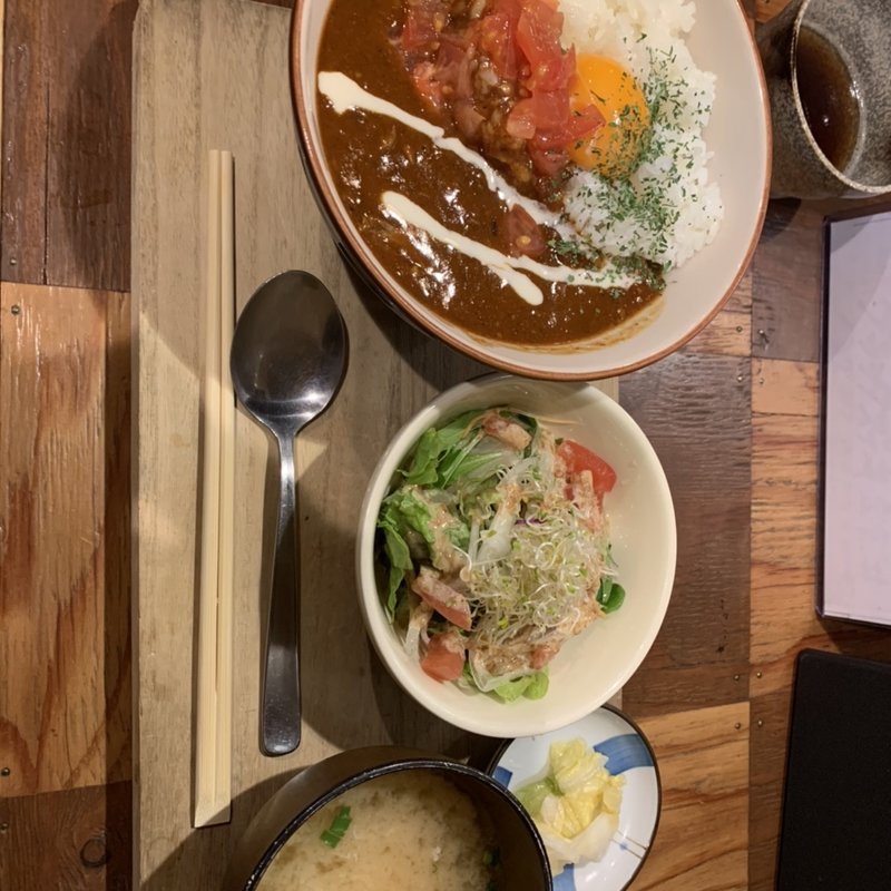 トマト煮込み丼(魚や しるし)