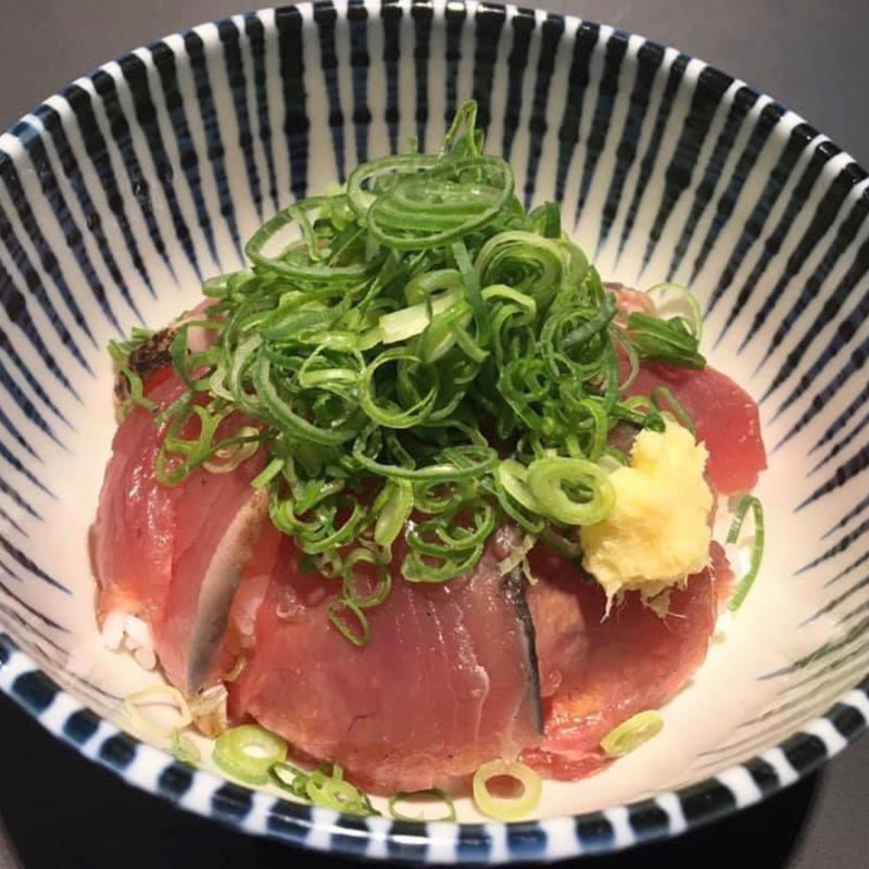 九条葱だく初鰹丼(中華そば　よしかわ )