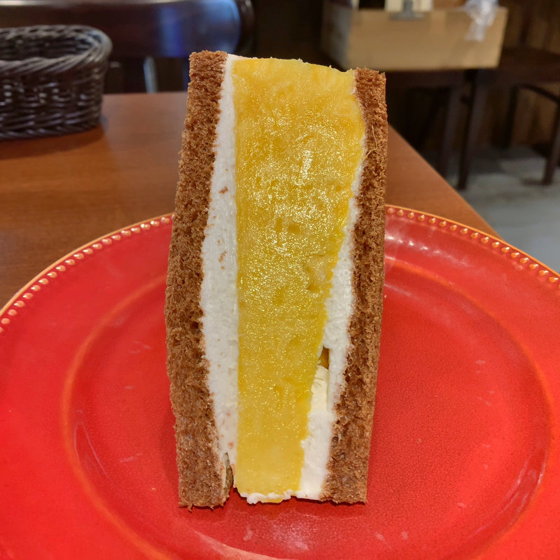 フルーツサンド パイン(下北果実)