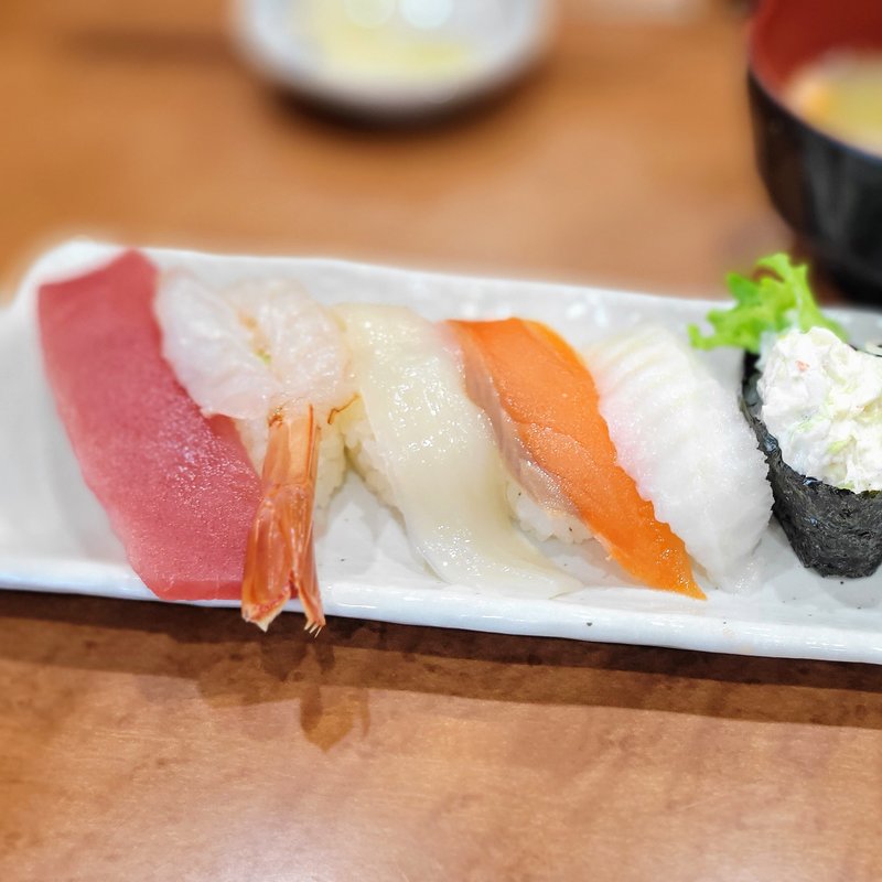 Cランチ欲張り10貫セット(回転寿司 えりも岬 菊水元町店)