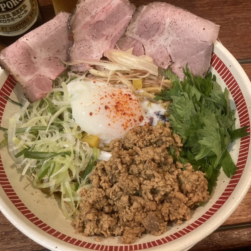 ほぃの肉盛りまぜそば(麺屋ほぃ )