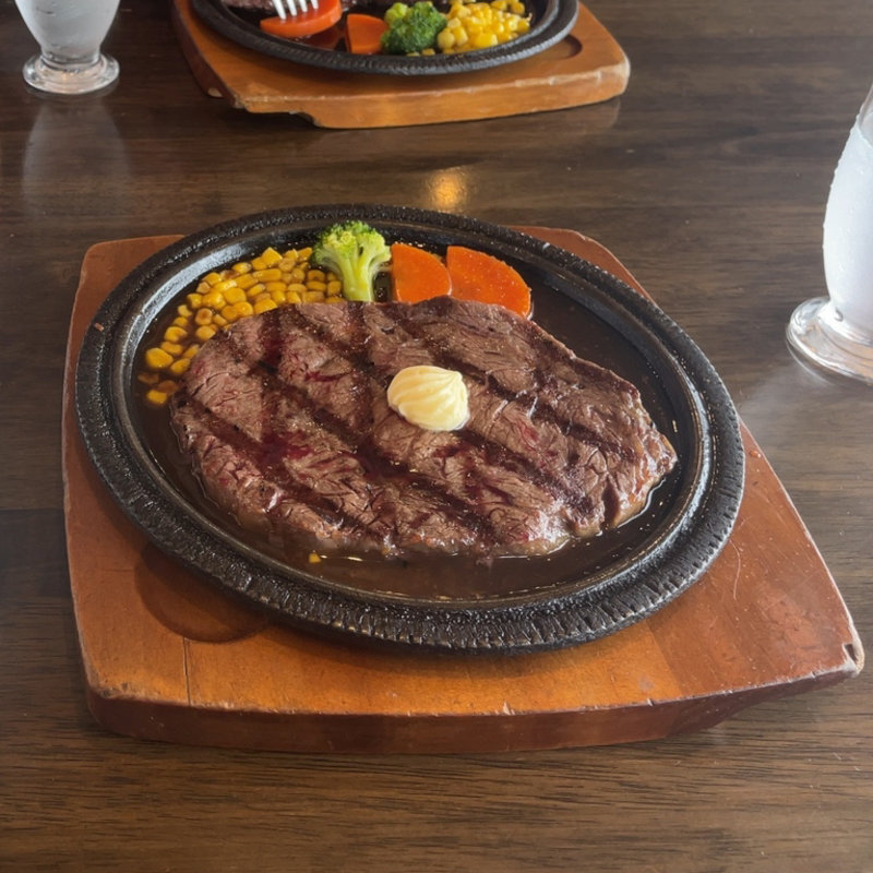 ジャンボステーキ(わらじ亭 )