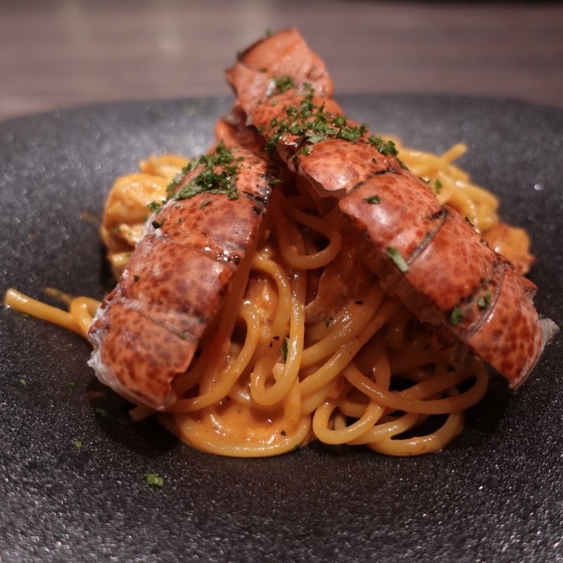 オマール海老とトマトソース(ブルータートル(Blue Turtle))