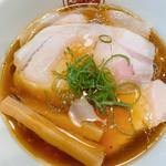 鶏醤油らぁ麺(らぁ麺 とうひち )