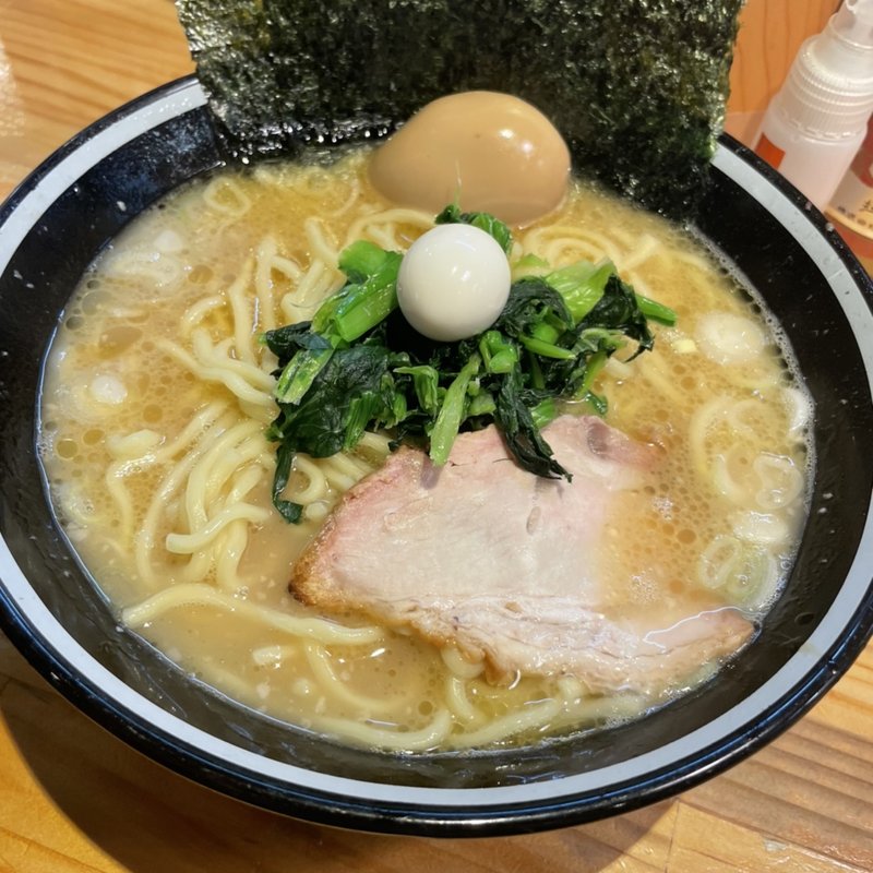 味玉BIG(横浜豚骨醤油ラーメンBIG)