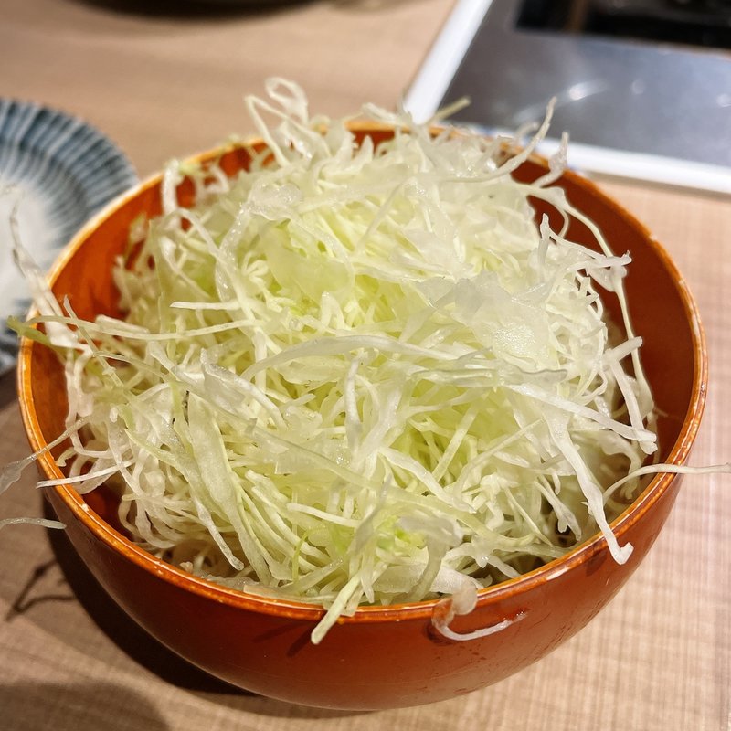 お通し（千切りキャベツ食べ放題）(焼肉 六甲園)