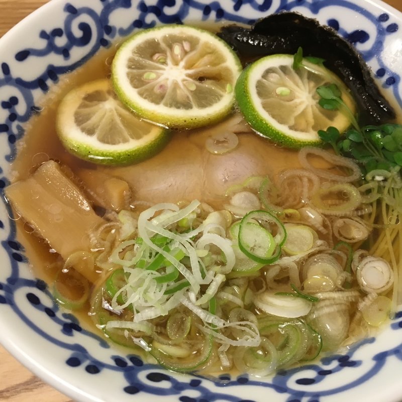 煮卵しょうゆラーメン(支那そば 月や 博多デイトス店)