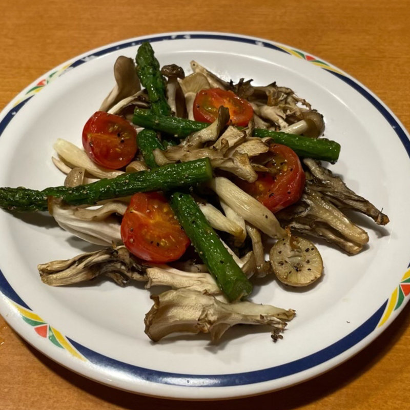 きのことアスパラのオーブン焼き(ステーキガスト 栄鍛冶ヶ谷店)