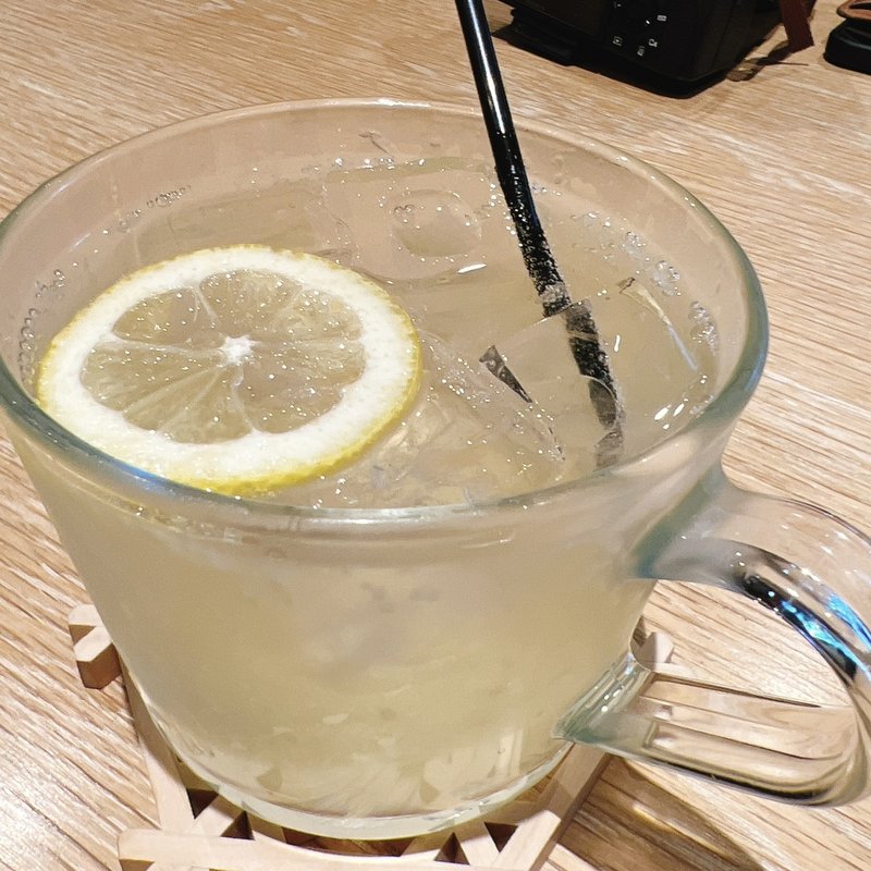 ゆずハニーソーダ(葉もれ日)