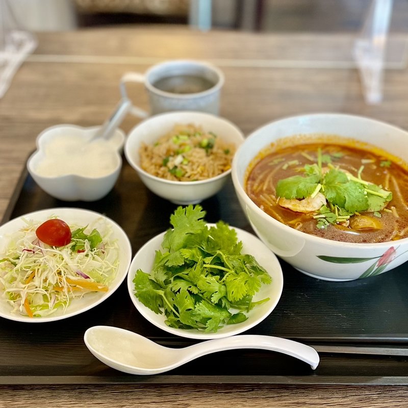 トムヤムクンラーメンセット(バーンタイ台所)