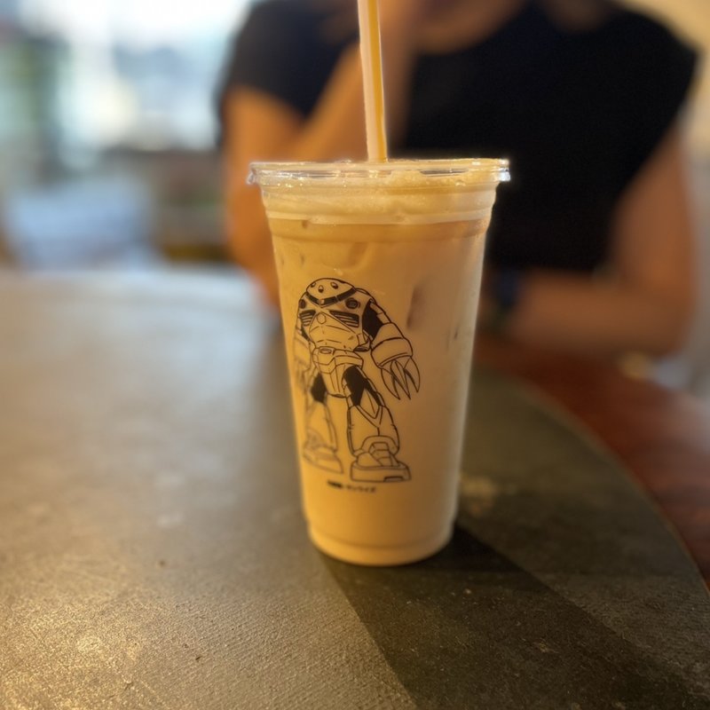 アイスカフェラテ(マクドナルド 神保町店 )