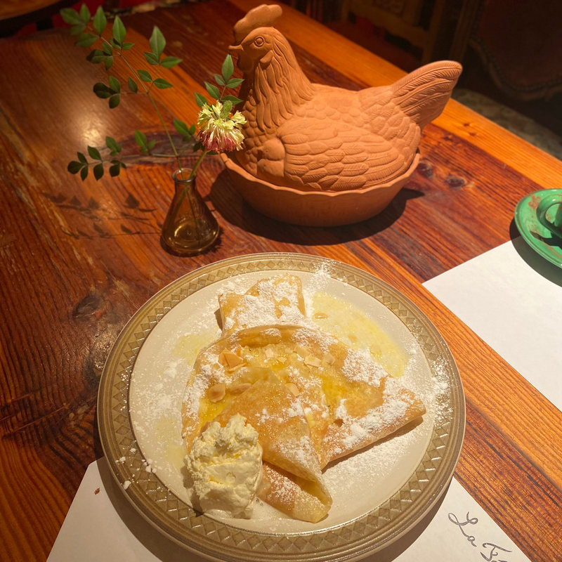 バニラシュガーとゲランドの塩バターのクレープ(La Fee Delice （ラ フェ デリース）)