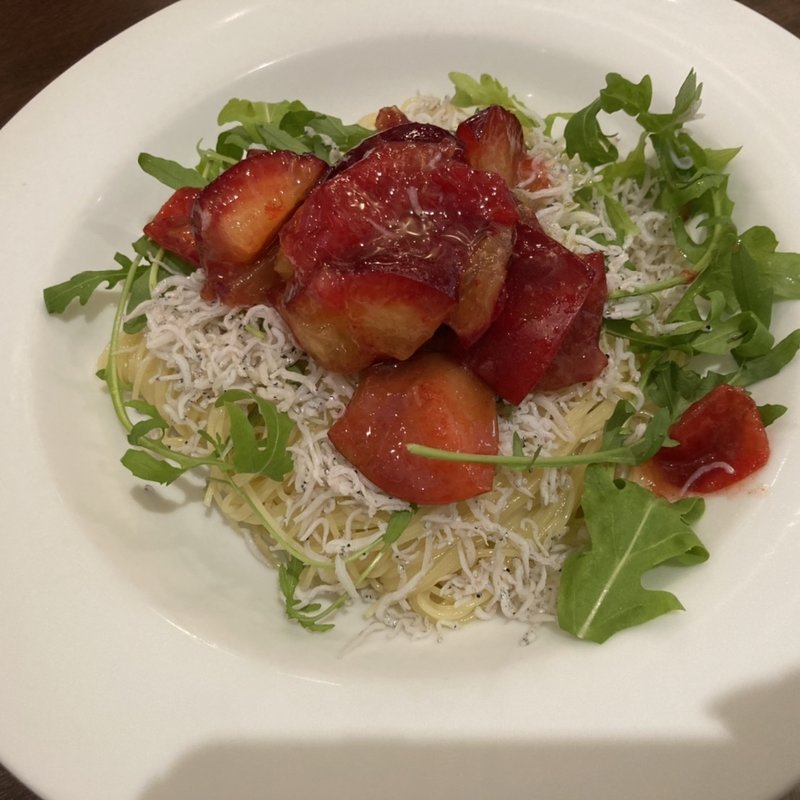 しらすとプラムとルッコラのカッペリーニ(43 クワトレ)