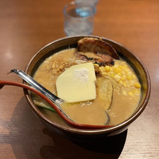北海道味噌バターらーめん(麺場 田所商店 八尾店)