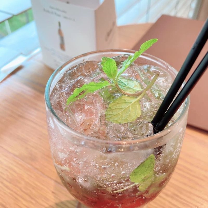 クランベリーミントソーダ(SANT ROPEZ（サントロペ）)