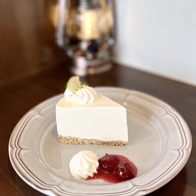 レアチーズケーキ(れんげ喫茶店)
