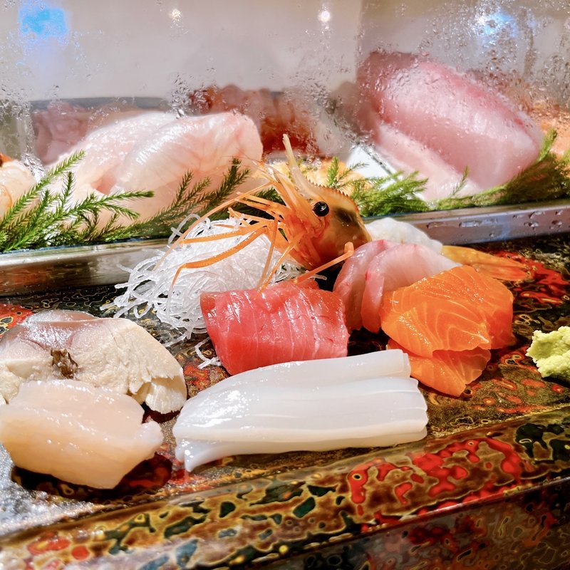 刺身盛合せ(一八寿し)