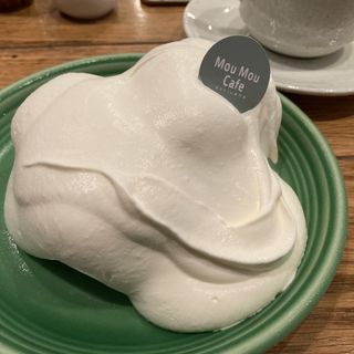 濃厚生クリームのシフォンケーキ(MouMouCafe 静岡店  )