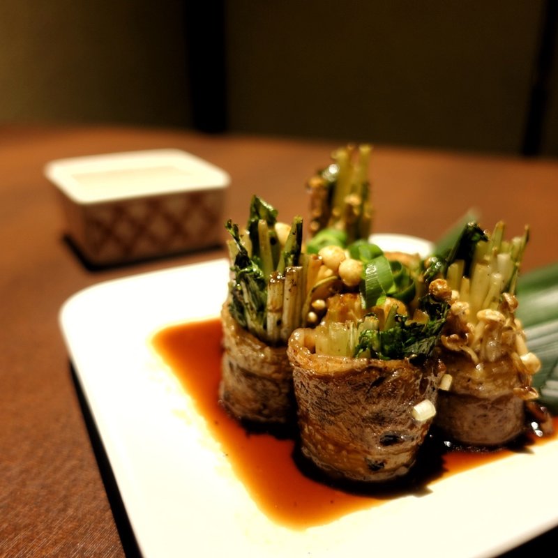 国産牛肉野菜巻き(海鮮個室居酒屋 宮本 綱島店)