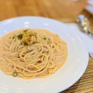 生うにのトマトクリームスパゲッティ(カフェ・ド・ラ・プラス)