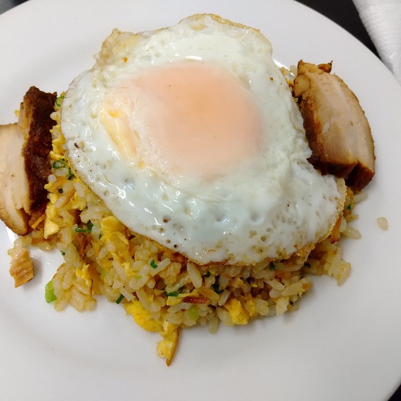 五目炒飯(美味園)