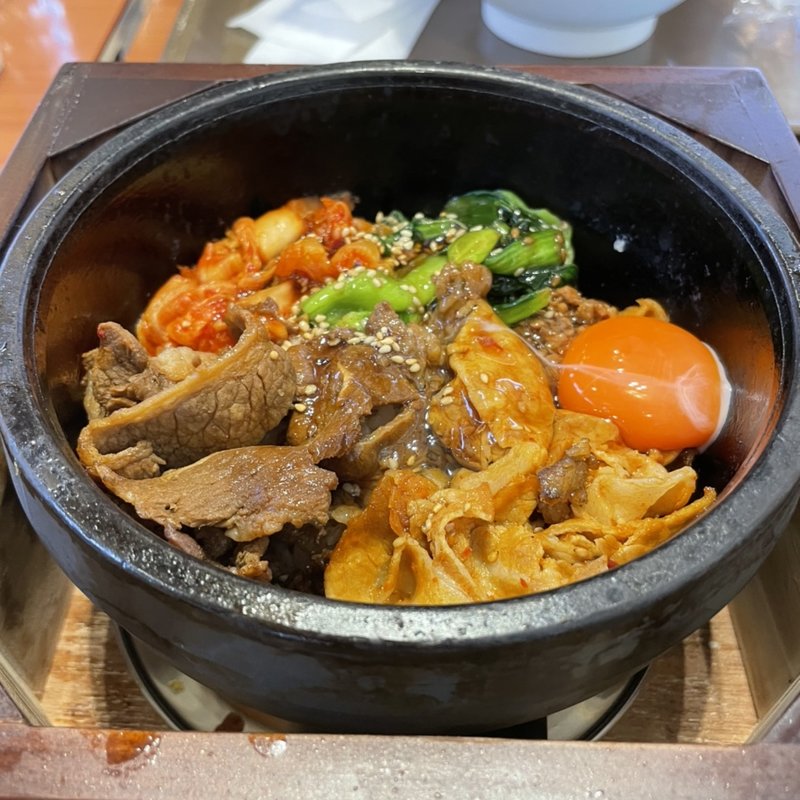 特製石焼きビビンバ(金金醤 土岐プレミアムアウトレット店 （キンキンジャン）)