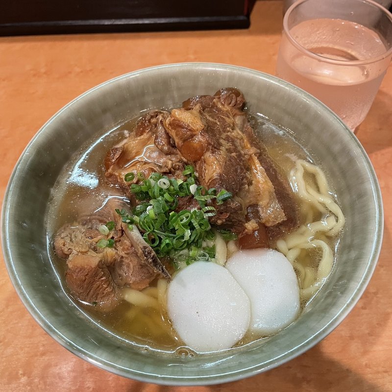 ソーキそば(沖縄そば やんばる （おきなわそば・やんばる）)