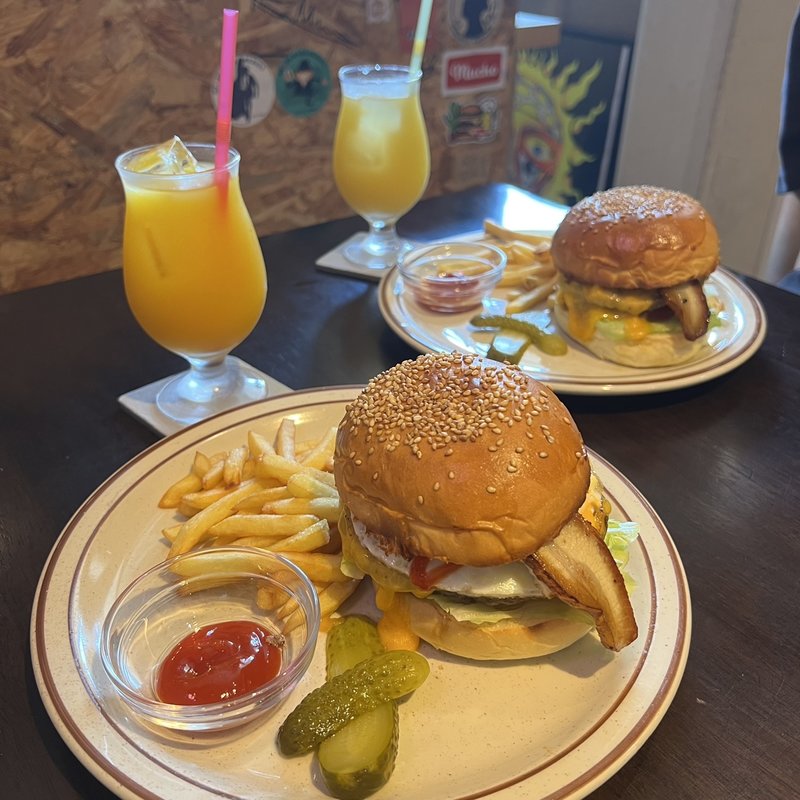 muchoバーガー(mucho)