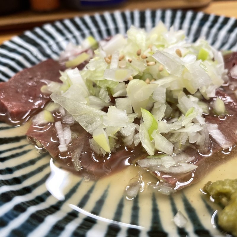 とろレバ刺し(もつ焼き いとや )