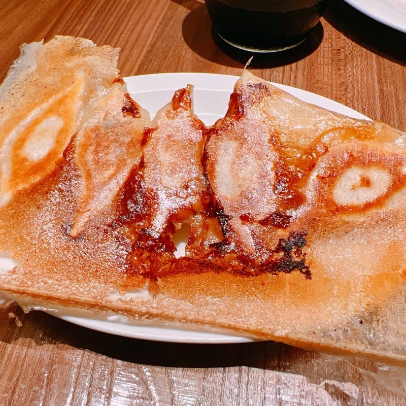 羽根付き焼き餃子(你好 GEMS新橋店)