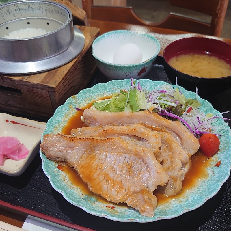 しょうが焼き定食(めし処よこた )