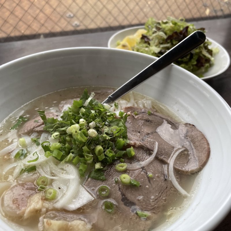 phở bò （牛肉のフォー）(Huynh đệ quán（兄弟レストラン）)