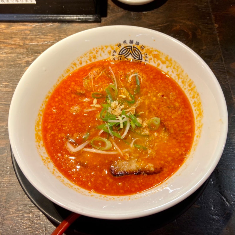 赤虎ラーメン(神虎 大阪駅前ビル店)