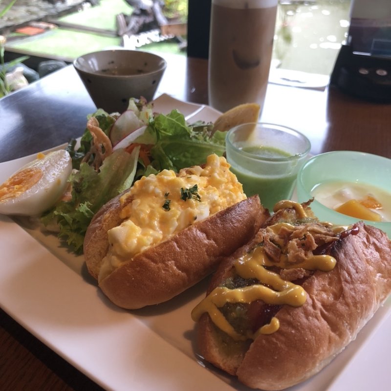 ダブルドッグ (モーニング)(滝の流れるカフェ ら・さぼうる 高石)