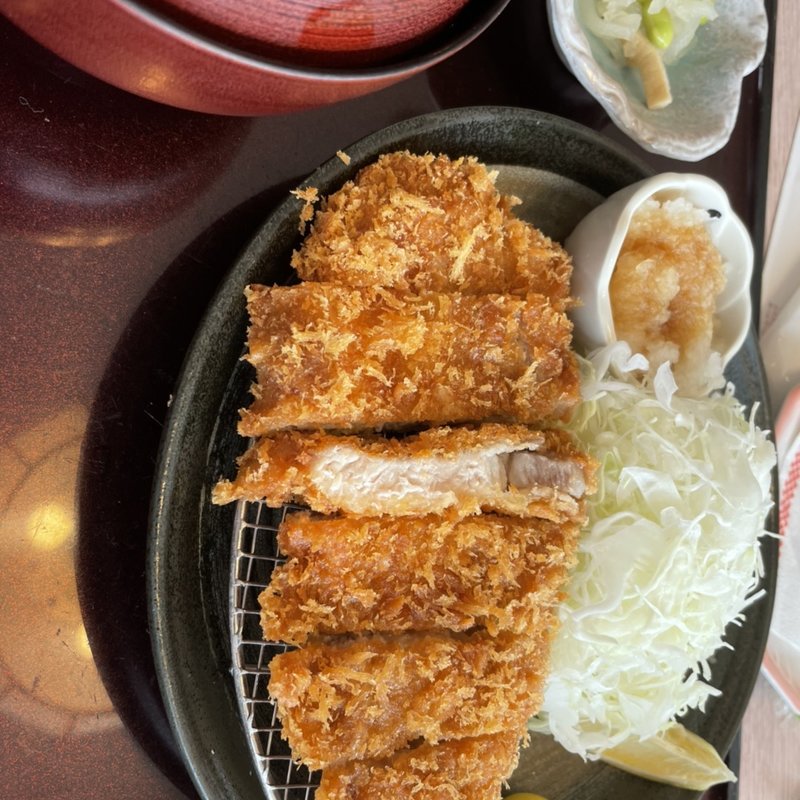 富良野產口一又办 定食(和食レストランとんでん 子母口店 )