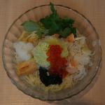 サーモンとイクラの山葵和え麺(㐂りん食堂)