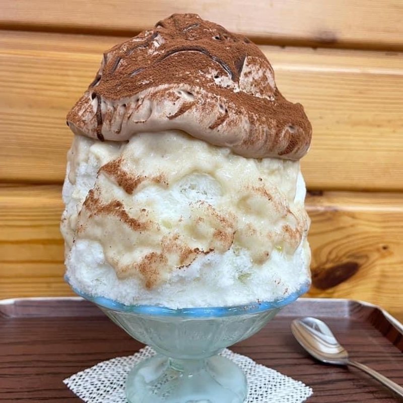 バナナミルクショコラエスプーマ(cafeロビンソン)