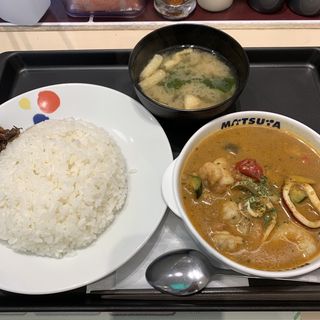 海鮮ごろごろシーフードカレー(松屋 新宿大ガード店 )