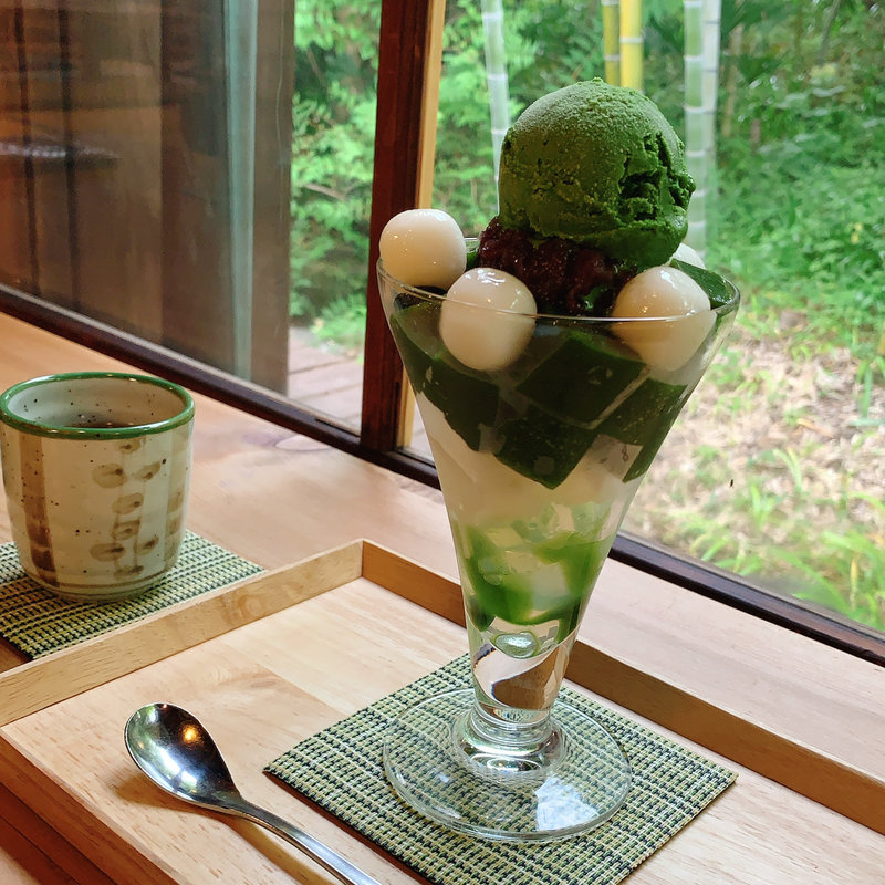 抹茶パフェ(みやけ 旧鴻池邸表屋)