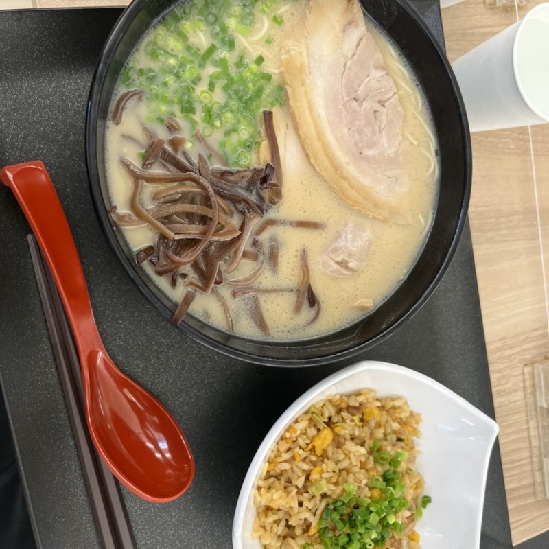 (海老名 麺's ROAD)