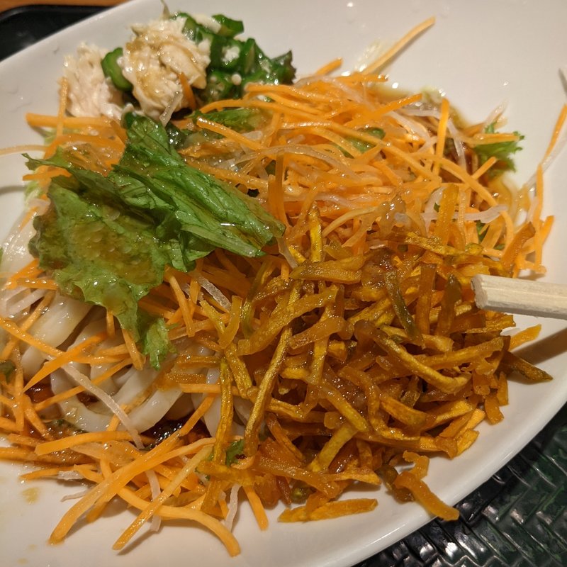 コクうまサラダうどん(はなまるうどん 神保町店 )