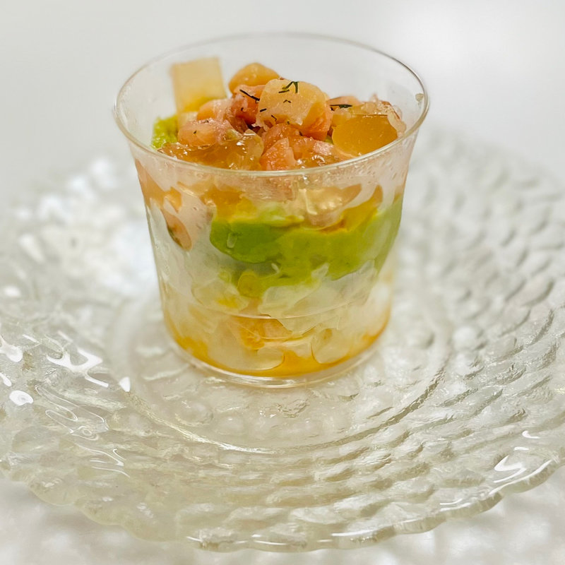 サーモンとアボカドタルタル仕立て(アール・エフ・ワン 東武百貨店 池袋店)