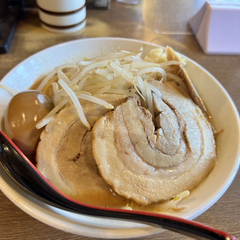 デカ盛りラーメン(麺屋あらき竈の番人外伝)