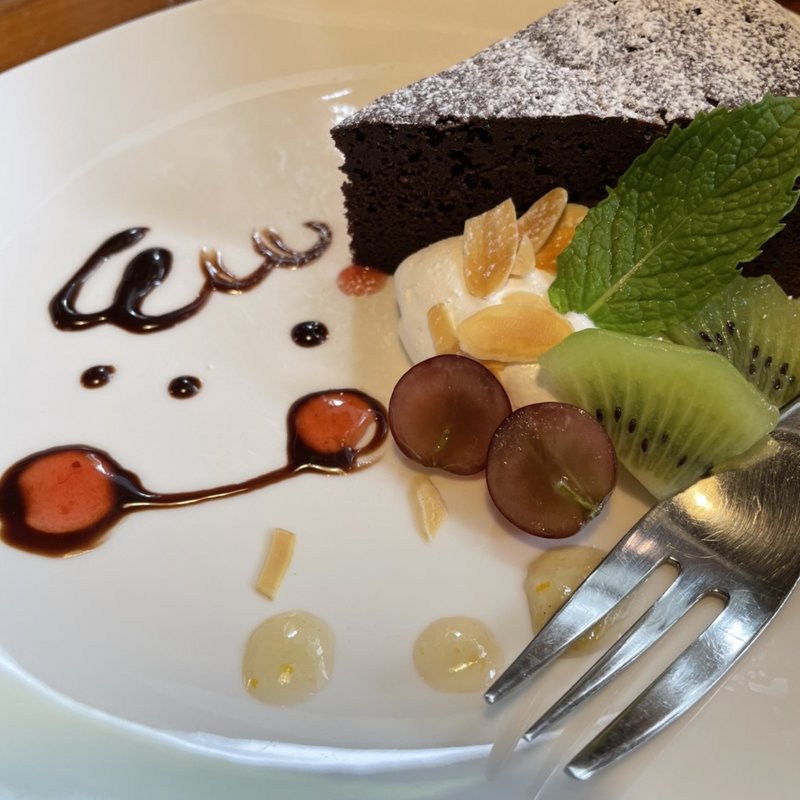 自家製ケーキ(茶房 ぐーてらいぜ )