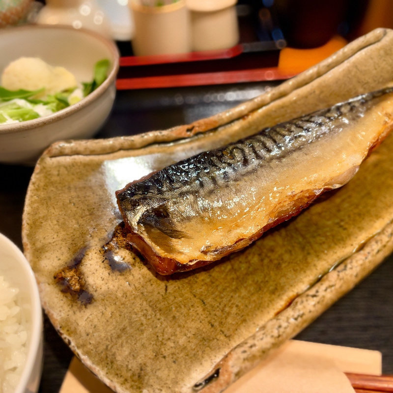 焼き塩サバ定食(博多もつ鍋 やまや 大阪北浜店)