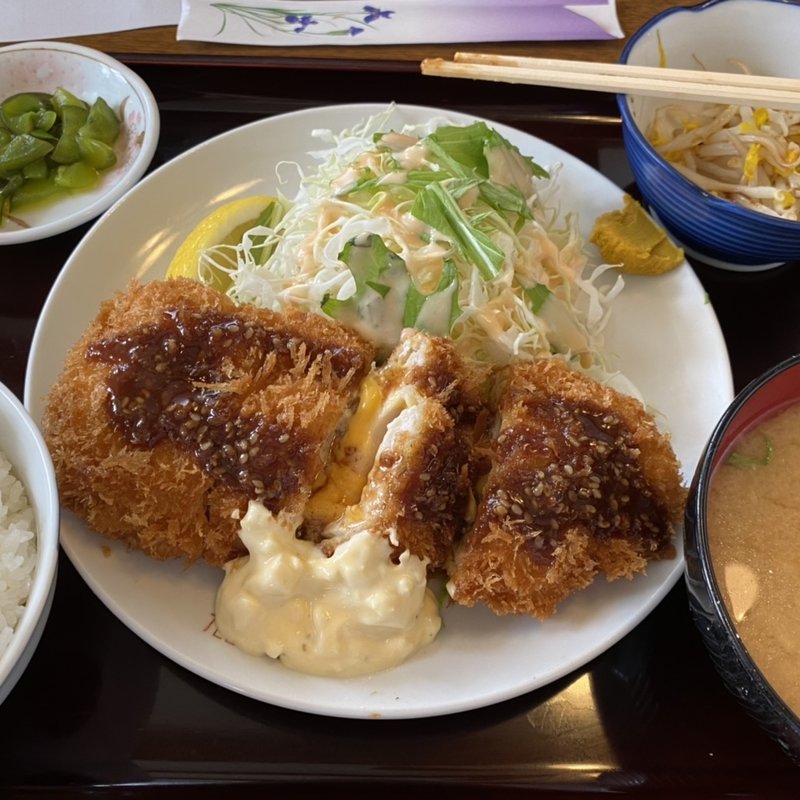 チキンカツS定食(チーズ入り)(河島屋食堂 )